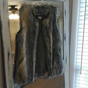 Small xhilaration Fur Vest